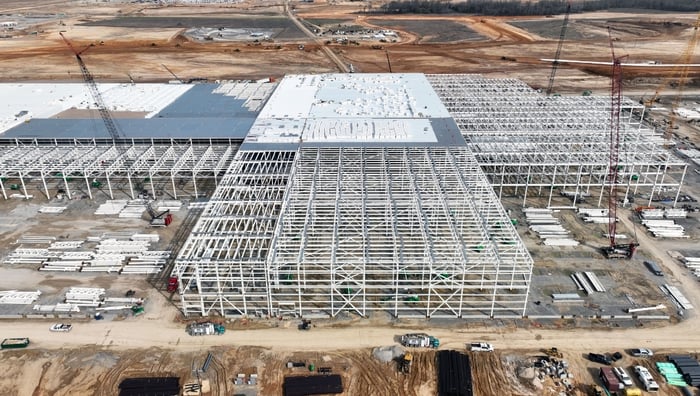 massive-steel-projects_BlueOvalSK
